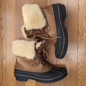 Crocs AllCast II Luxe Waterproof Duck Boots with Real Shearling Size 9 Cabincore